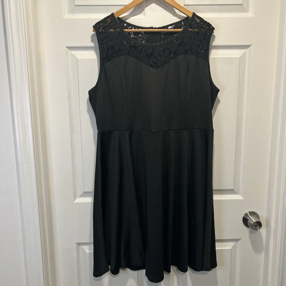 Black A-line sleeveless cocktail dress with a Floral lace top Size XXL - Picture 2 of 10